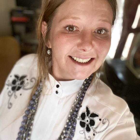 Meet your Posher, Amanda - Picture 13 of 16